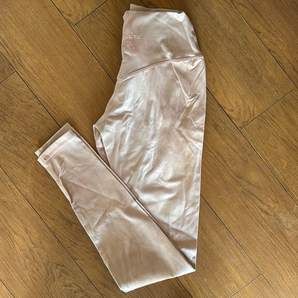 Alphalete leggings